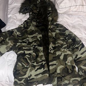 Love Tree Camo Furry Jacket